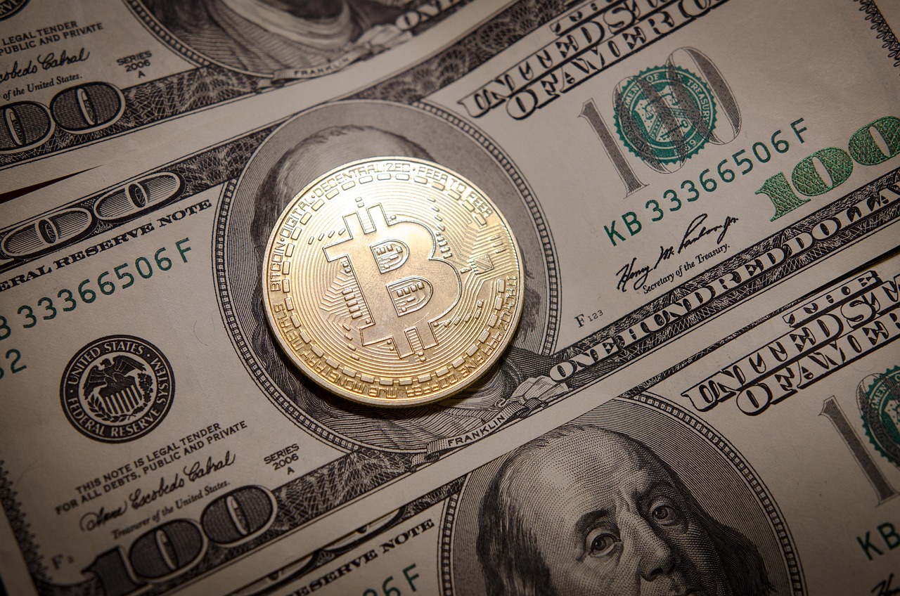 余弦：Hyperliquid上50倍杠杆巨鲸再以452万USDC做多ETH！爆仓价1391美元
